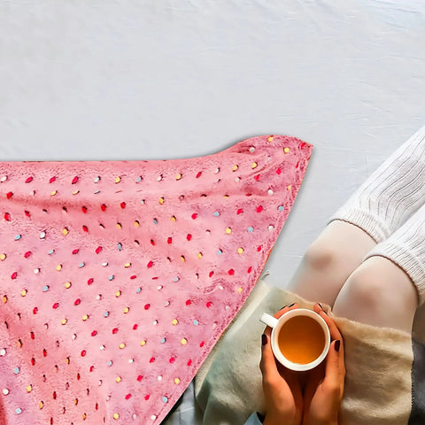 Perfect Nest - Polka Dot Fleece Throw – Ultra Plush Microfiber Blanket